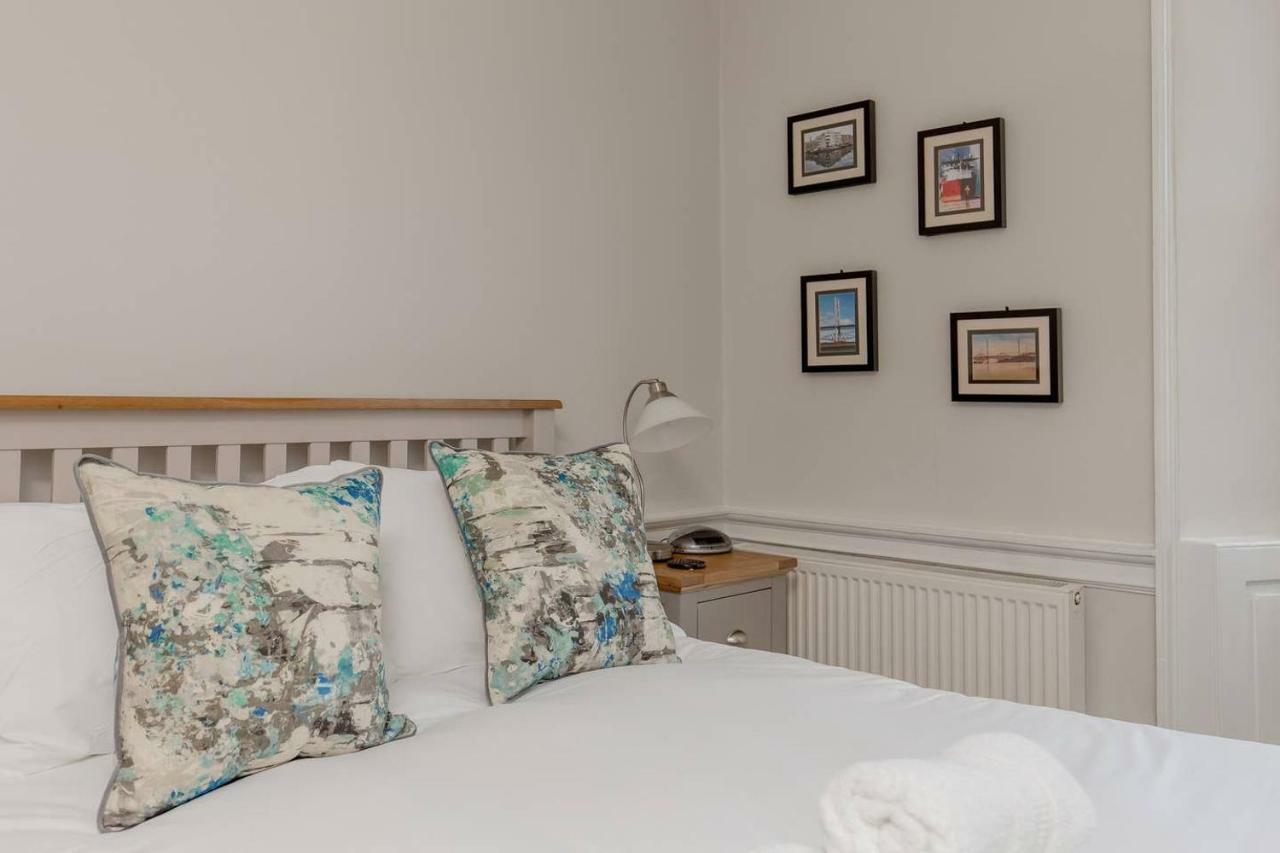 Altido Elegant Georgian 2-Bedrm Apt In Heart Of Old Town Διαμέρισμα Εδιμβούργο Εξωτερικό φωτογραφία