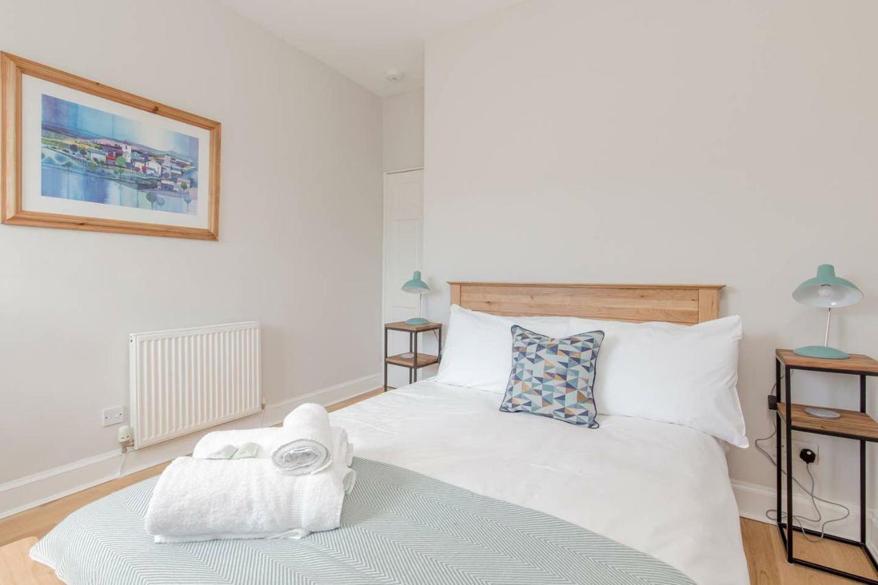 Altido Elegant Georgian 2-Bedrm Apt In Heart Of Old Town Διαμέρισμα Εδιμβούργο Εξωτερικό φωτογραφία