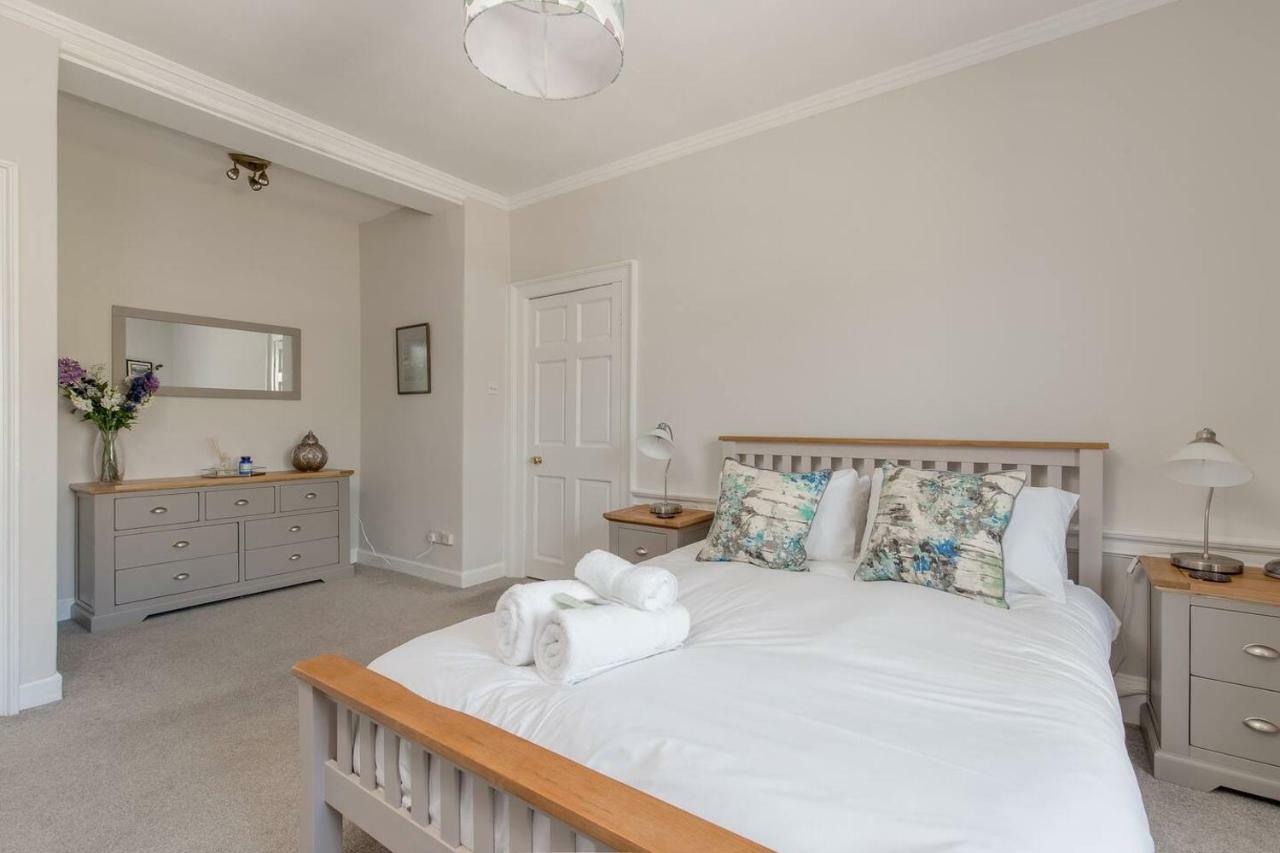 Altido Elegant Georgian 2-Bedrm Apt In Heart Of Old Town Διαμέρισμα Εδιμβούργο Εξωτερικό φωτογραφία