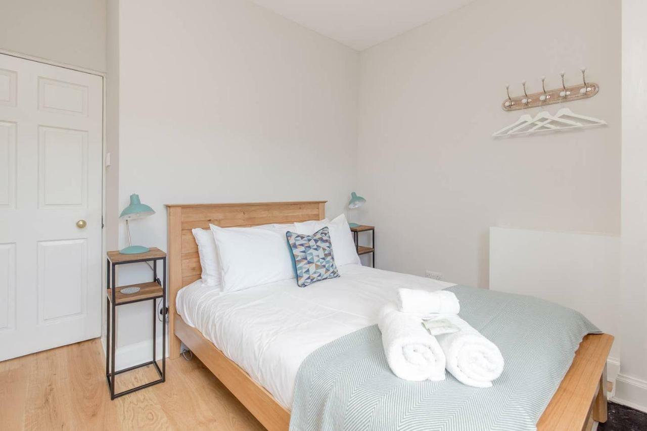 Altido Elegant Georgian 2-Bedrm Apt In Heart Of Old Town Διαμέρισμα Εδιμβούργο Εξωτερικό φωτογραφία